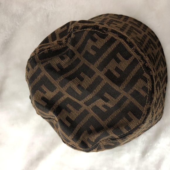 FENDI signature knitted bucket hat
